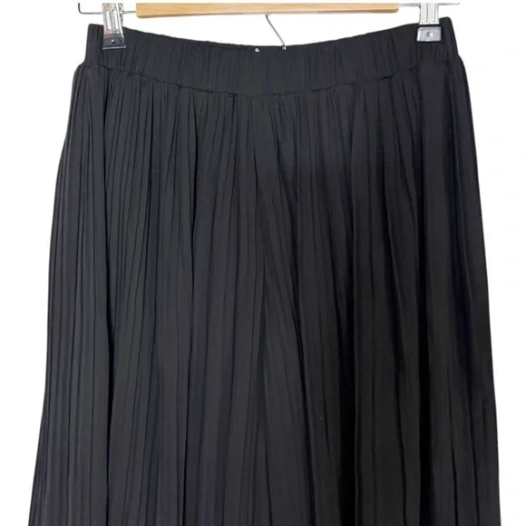 Chic black culottes - Picture 2 of 3
